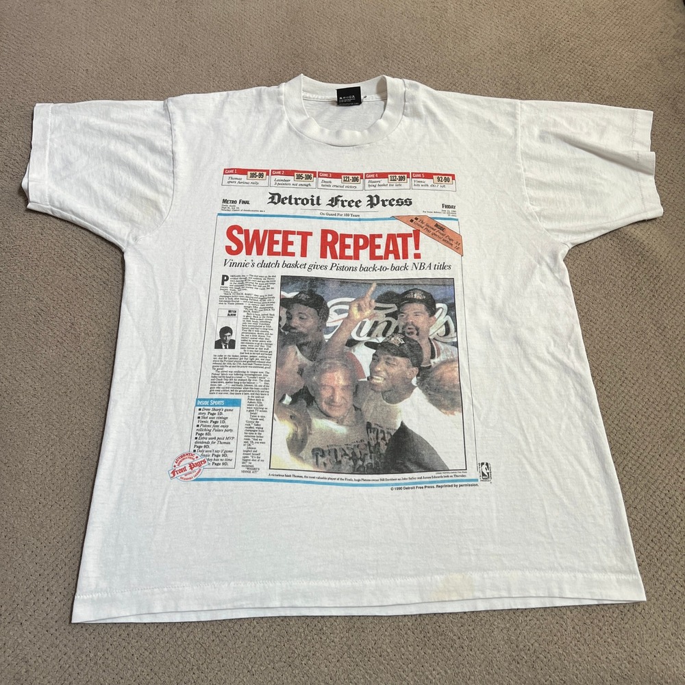 Vintage 1990 Detroit Pistons NBA Champions Detroit Free Press T-Shirt XL. PX